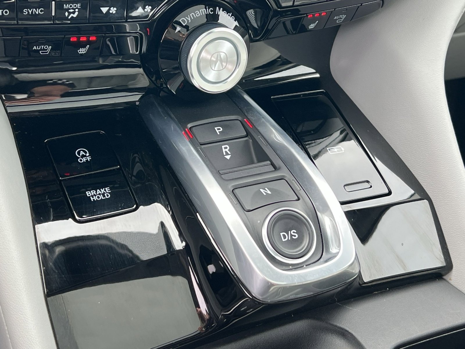 Used 2023 Acura MDX SH-AWD w/ Technology Package image 22