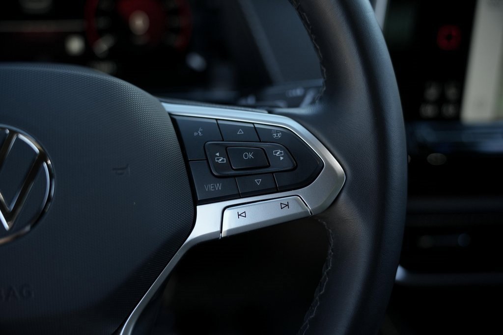 Used 2024 Volkswagen Atlas Cross Sport SEL Premium R-Line image 28