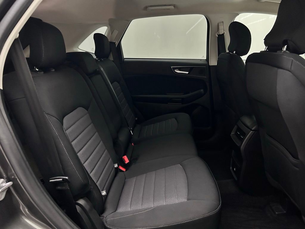 Used 2018 Ford Edge SE AWD/4WD image 15