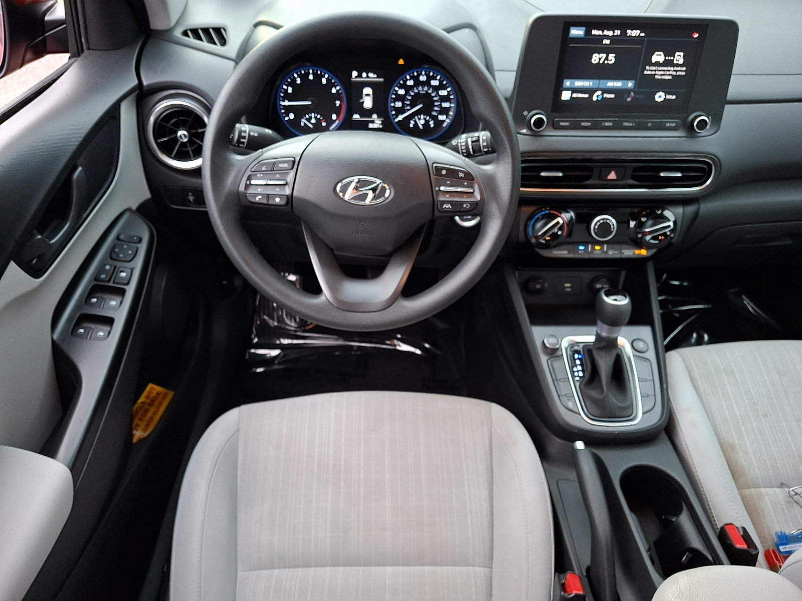 Certified 2023 Hyundai Kona SEL AWD/4WD image 11