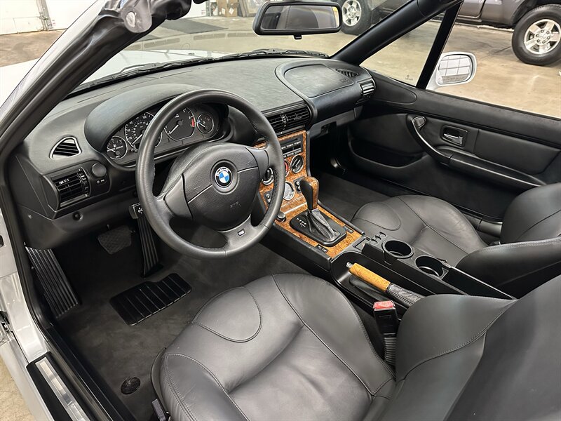 Used 2001 BMW Z3 3.0i image 25
