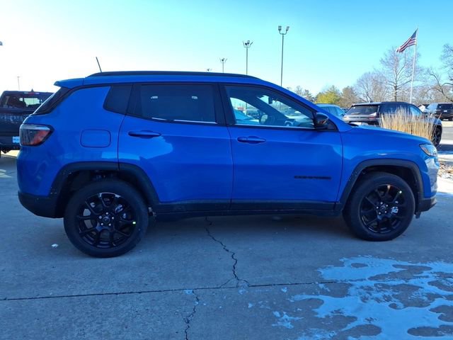 New 2026 Jeep Compass Latitude image 8