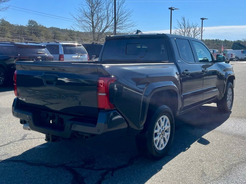 Used 2025 Toyota Tacoma SR5 image 5