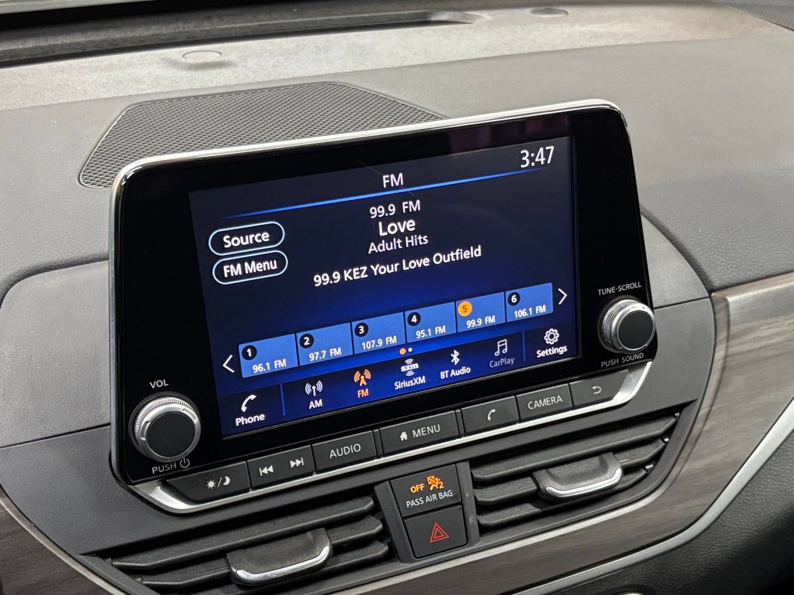 Used 2025 Nissan Altima 2.5 SV FWD image 20