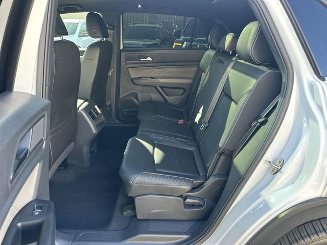 Used 2021 Volkswagen Atlas Cross Sport SE w/ Panoramic Sunroof Package image 24