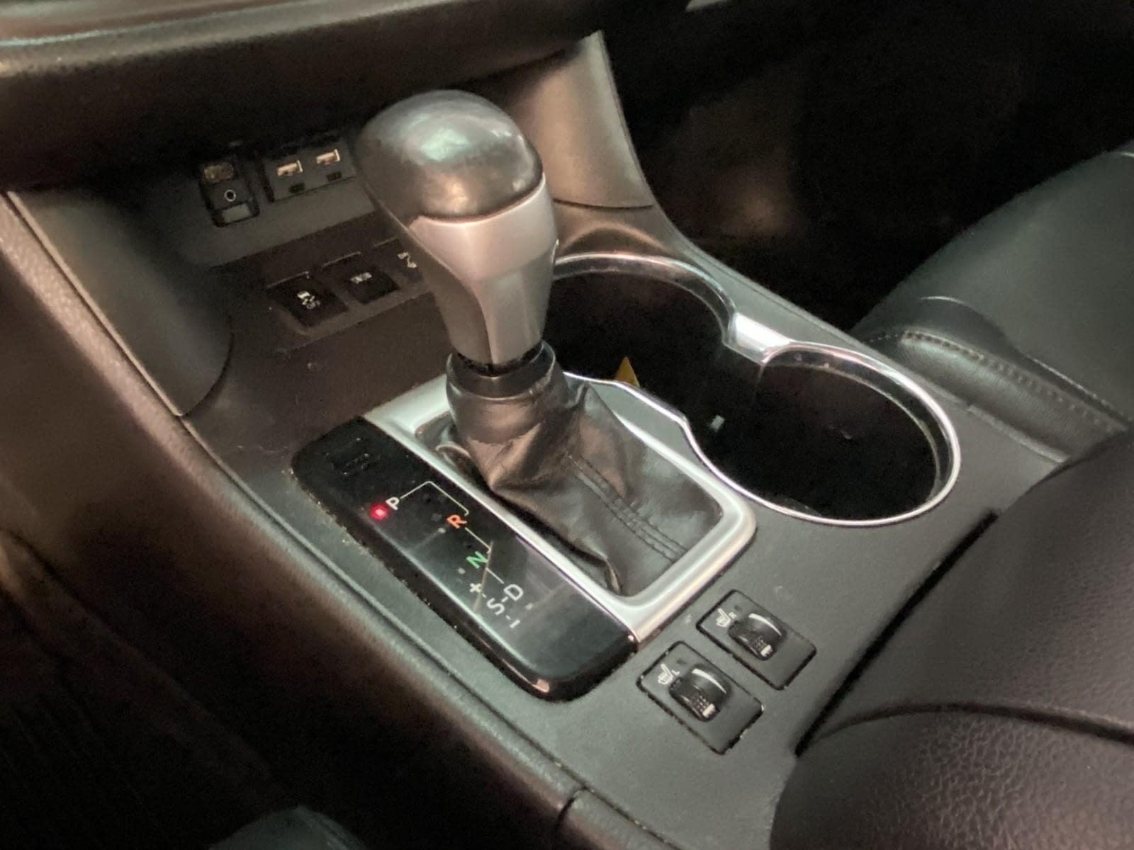 Used 2019 Toyota Highlander XLE AWD/4WD image 24