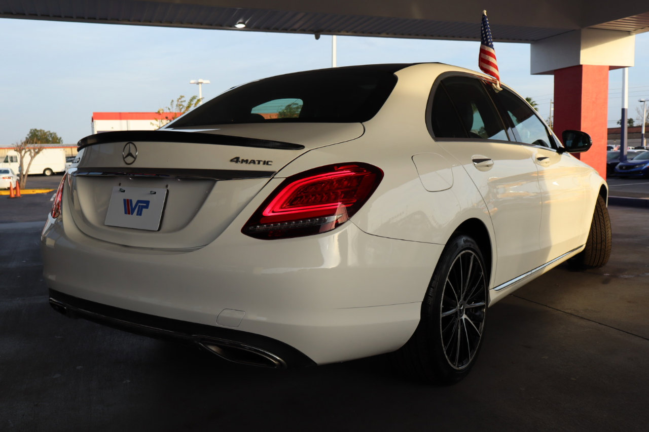 Used 2019 Mercedes-Benz C 300 4MATIC Sedan image 5
