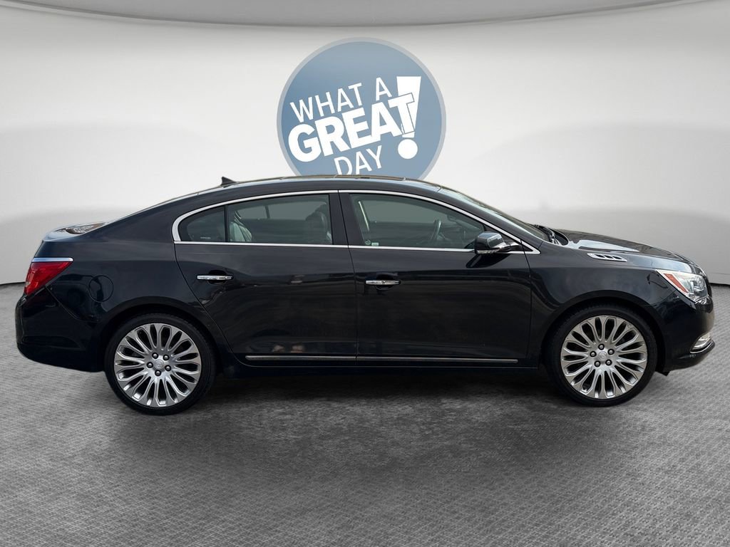 Used 2014 Buick LaCrosse Premium image 2