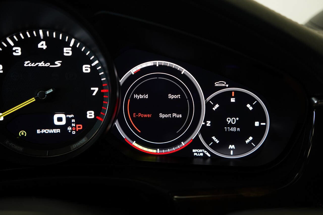 Used 2023 Porsche Panamera Turbo S image 95