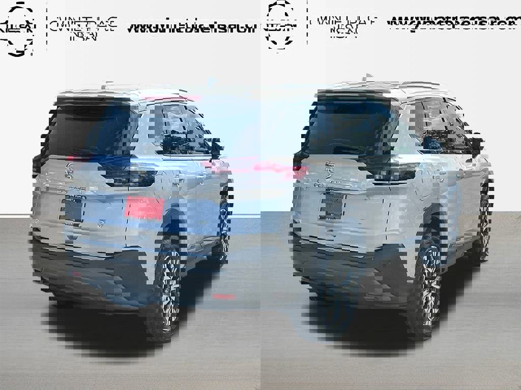 Used 2021 Nissan Rogue SV w/ Premium Package image 5