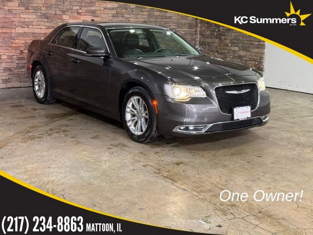 Used 2021 Chrysler 300 Touring L RWD image 1