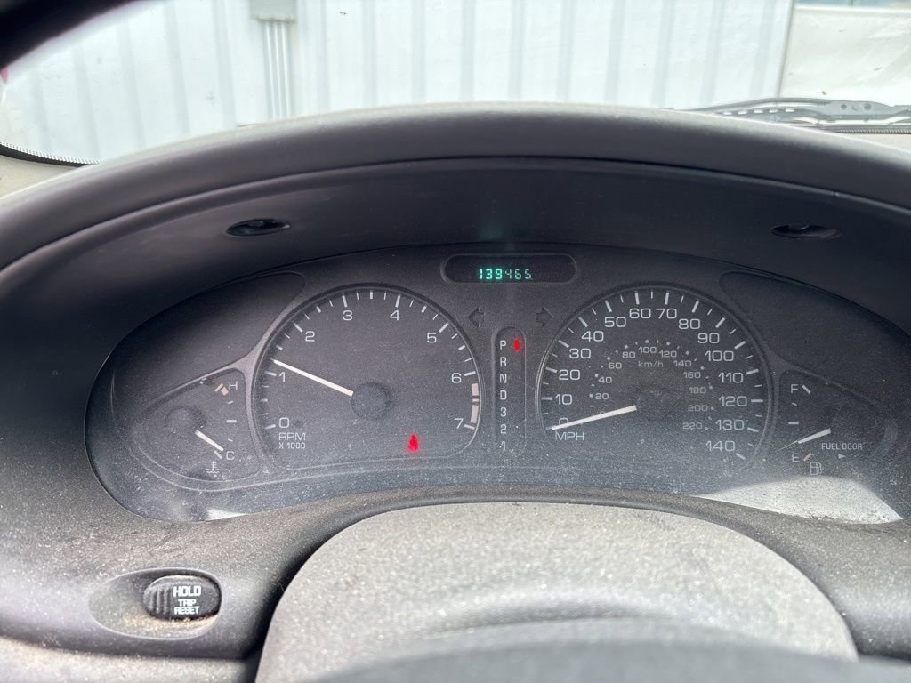 Used 2003 Oldsmobile Alero GL FWD image 13