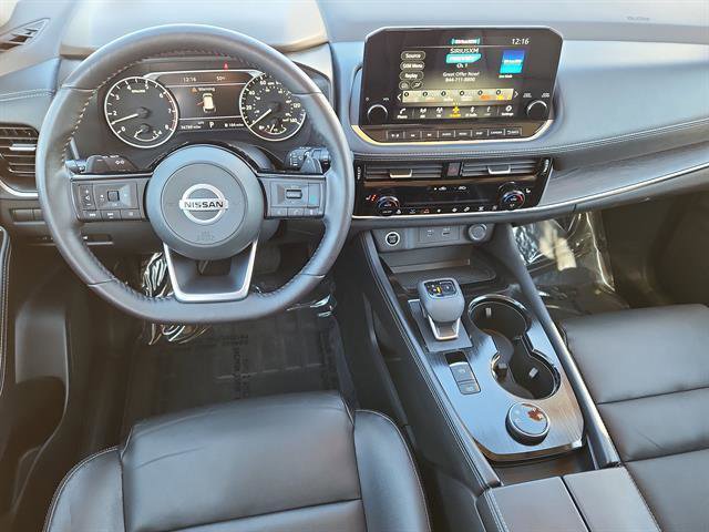 Used 2021 Nissan Rogue SL w/ Premium Package image 11