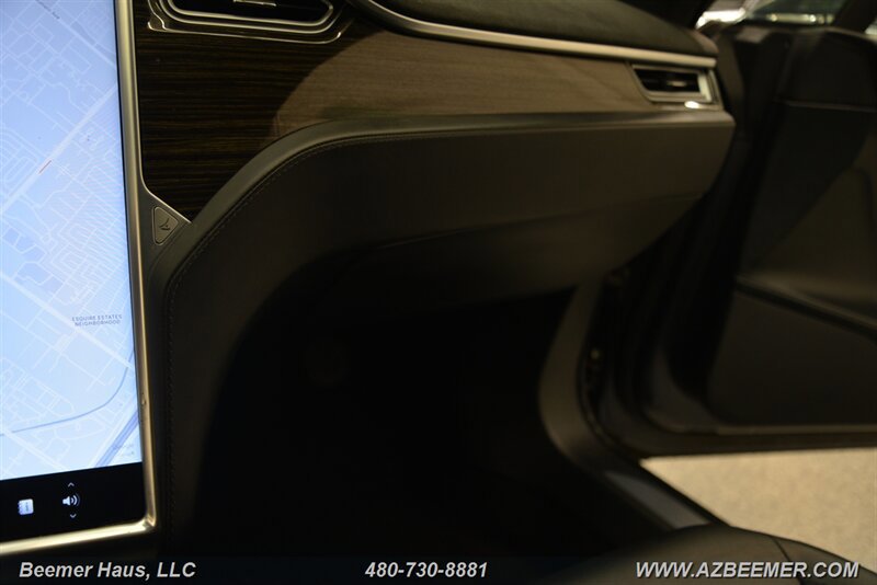 Used 2016 Tesla Model S AWD image 27