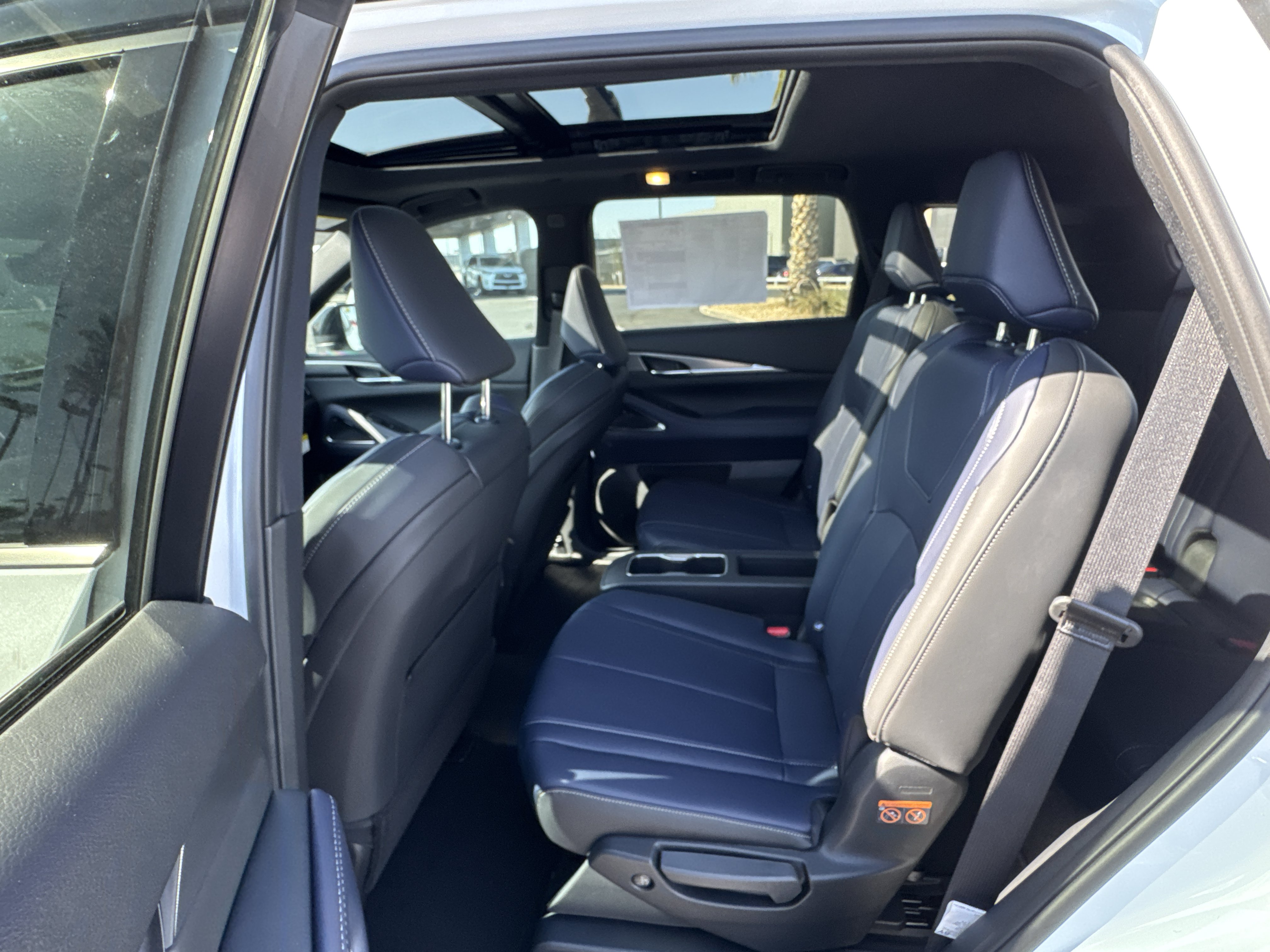 New 2027 INFINITI QX60 Sport w/ Dark Cargo Package AWD/4WD image 9