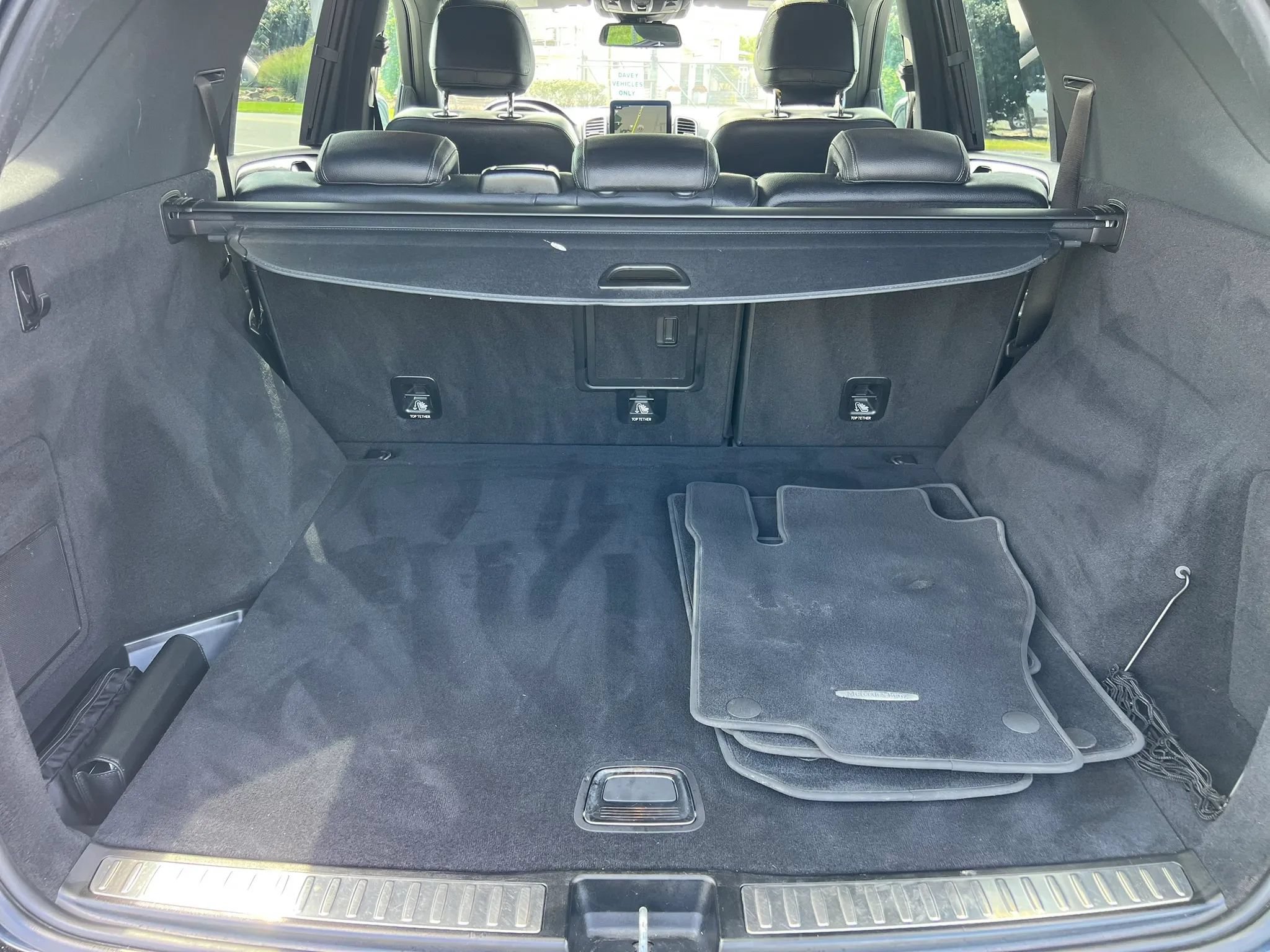 Used 2017 Mercedes-Benz GLE 350 4MATIC w/ Premium 2 Package image 47