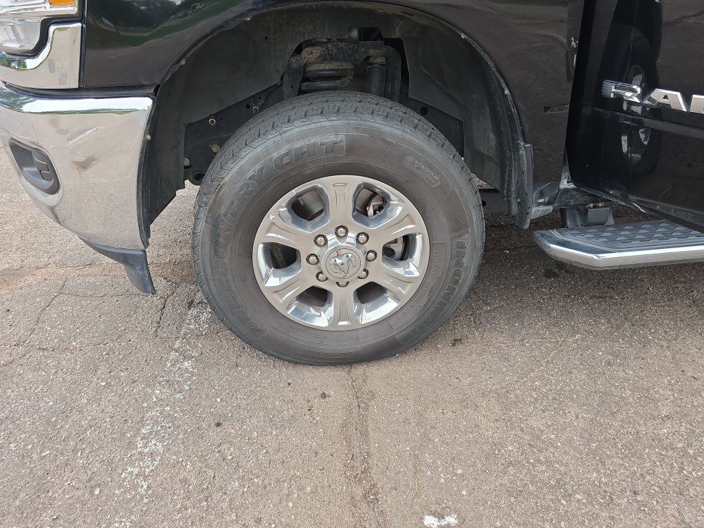 Used 2024 RAM 2500 Big Horn AWD/4WD image 27