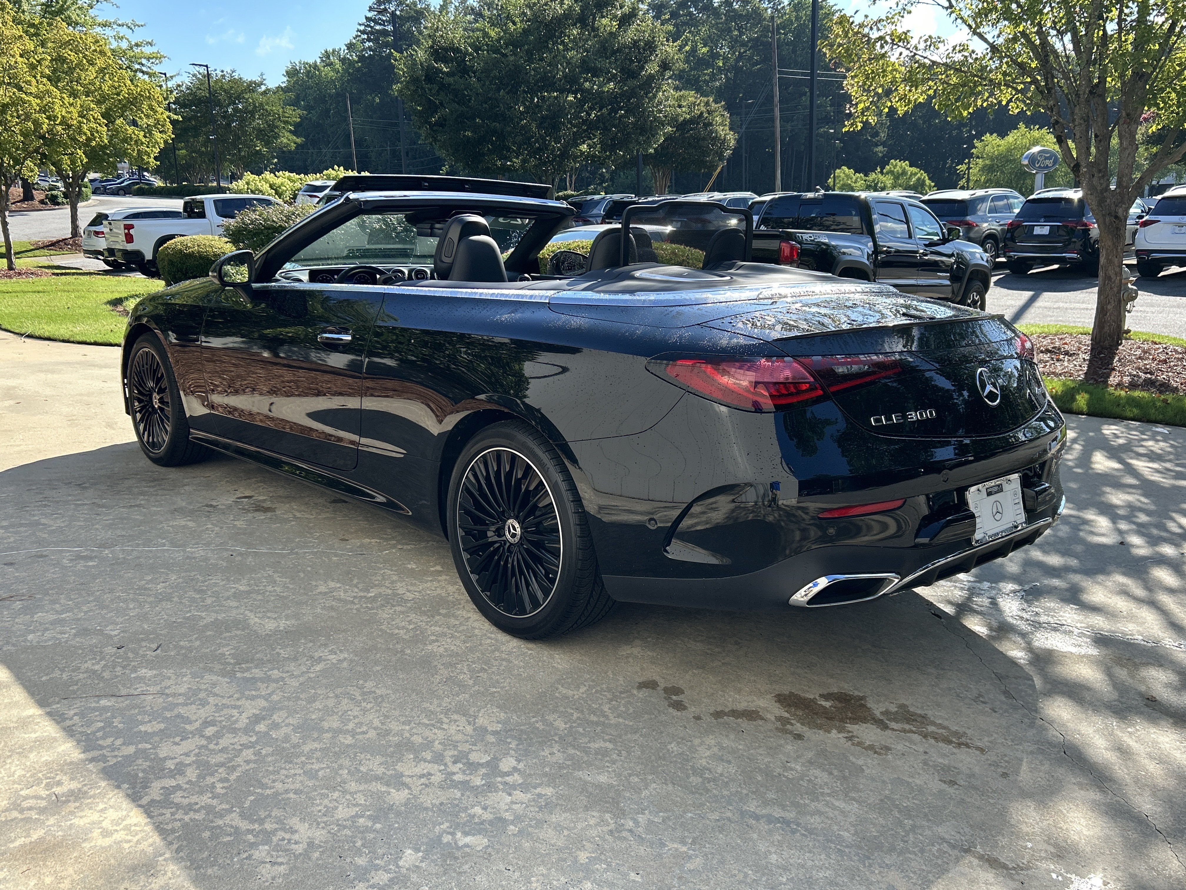 Certified 2025 Mercedes-Benz CLE 300 4MATIC Cabriolet image 24
