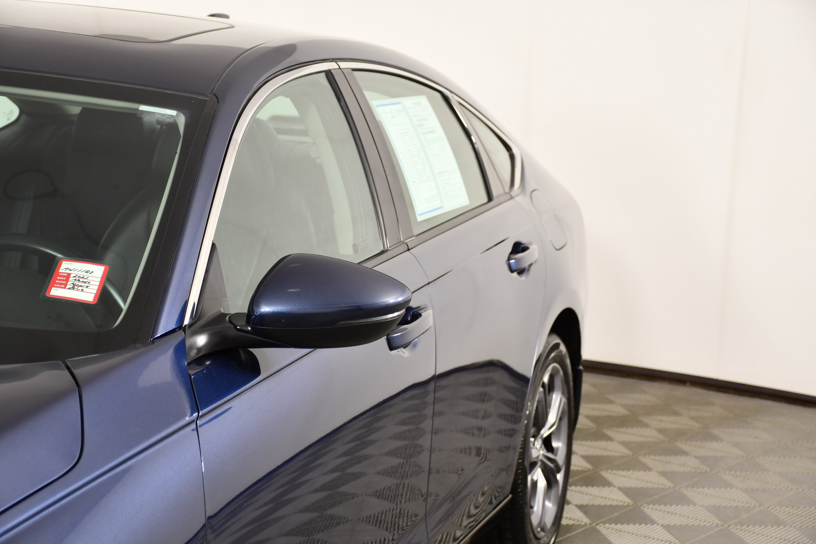 Certified 2025 Honda Accord EX-L image 13