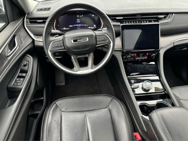 Used 2022 Jeep Grand Cherokee L Limited image 18