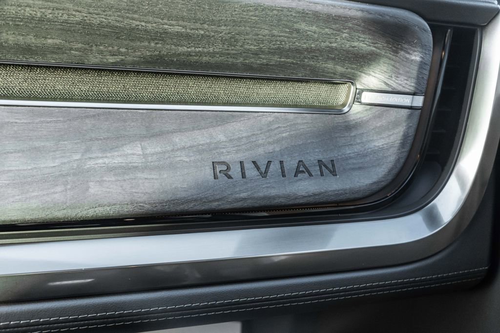 Used 2022 Rivian R1T Launch Edition image 25