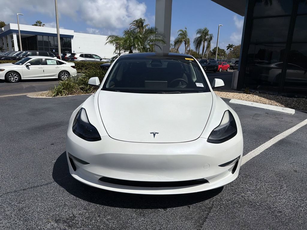 Used 2023 Tesla Model 3 Standard Range image 3