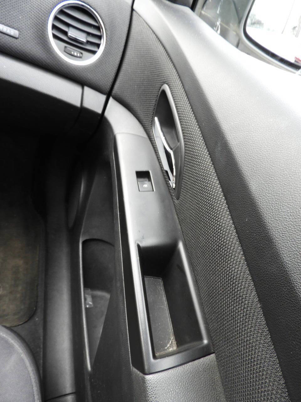 Used 2013 Chevrolet Cruze LT FWD image 27