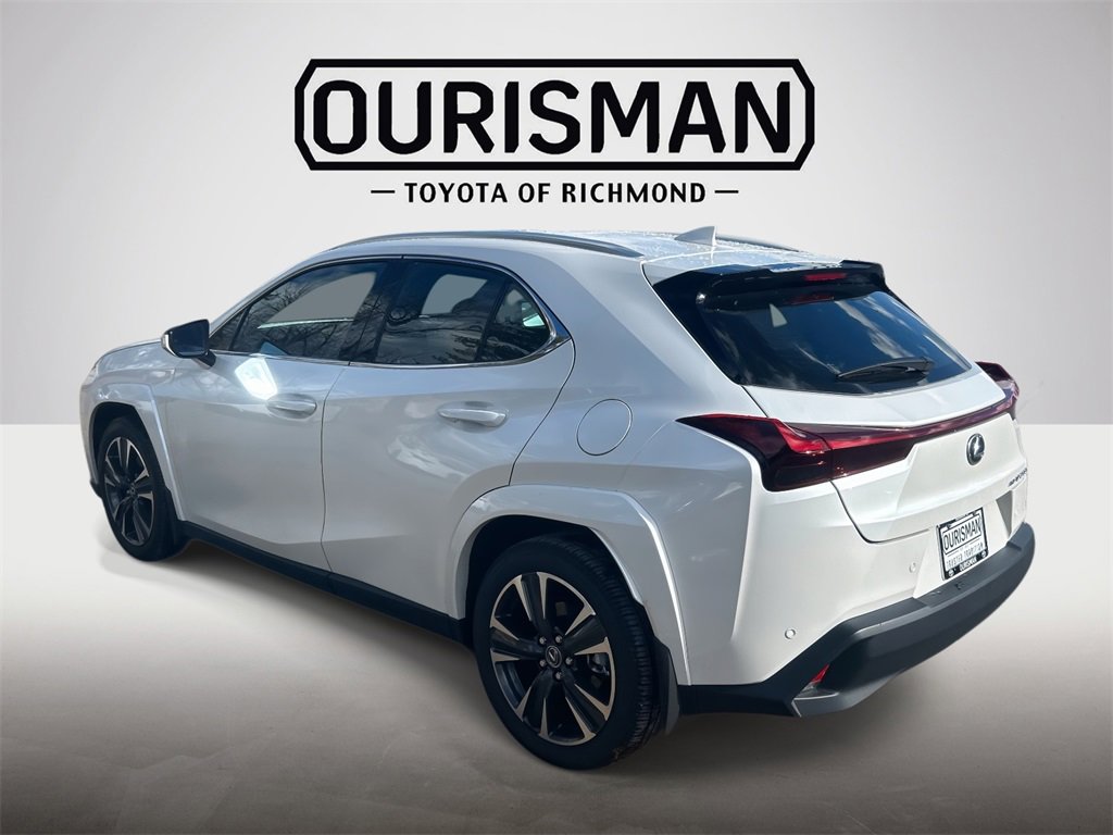 Used 2025 Lexus UX 300h AWD image 5