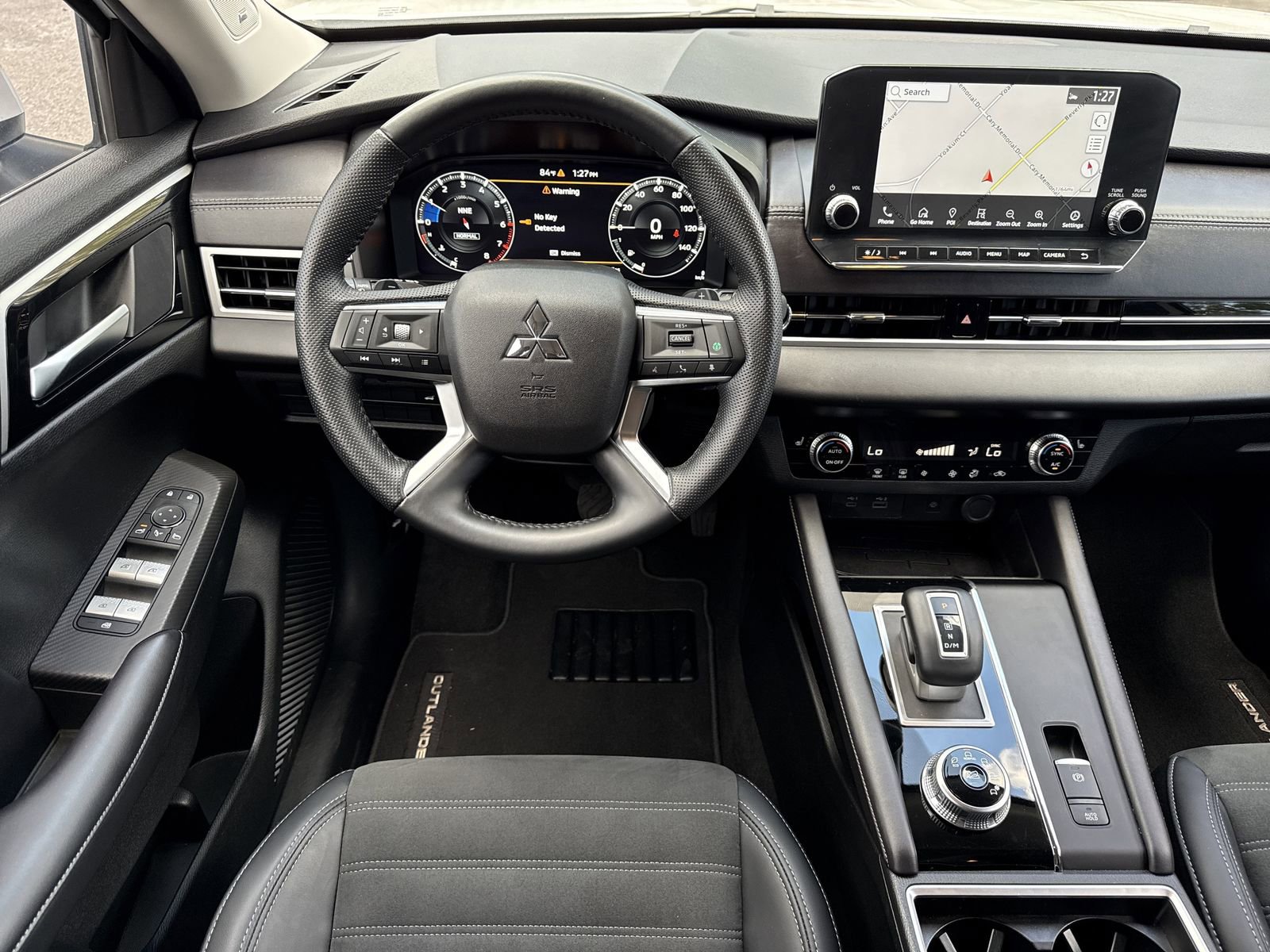 Used 2024 Mitsubishi Outlander SE Black Edition FWD image 15