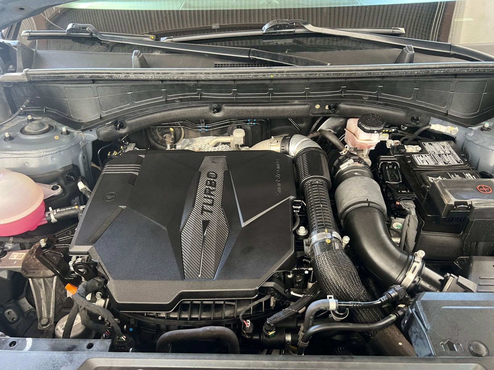 Used 2025 Hyundai Santa Fe SEL FWD image 34