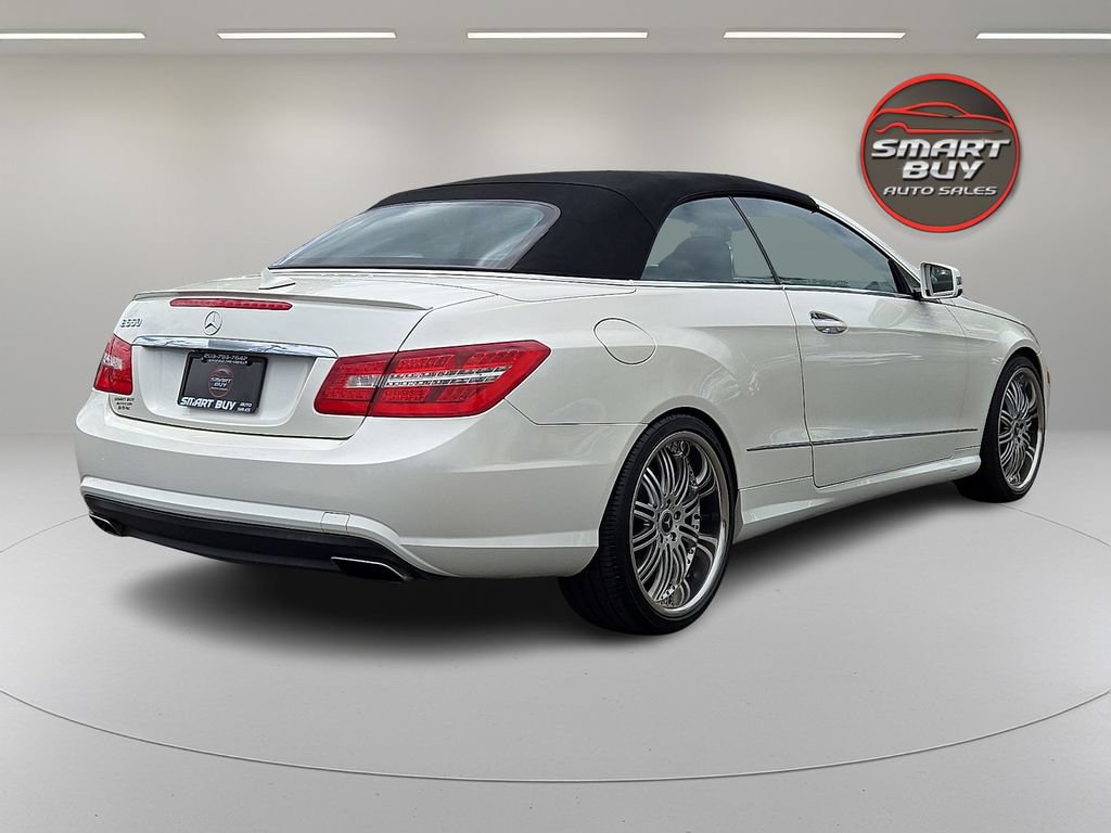 Used 2011 Mercedes-Benz E 550 Cabriolet image 5