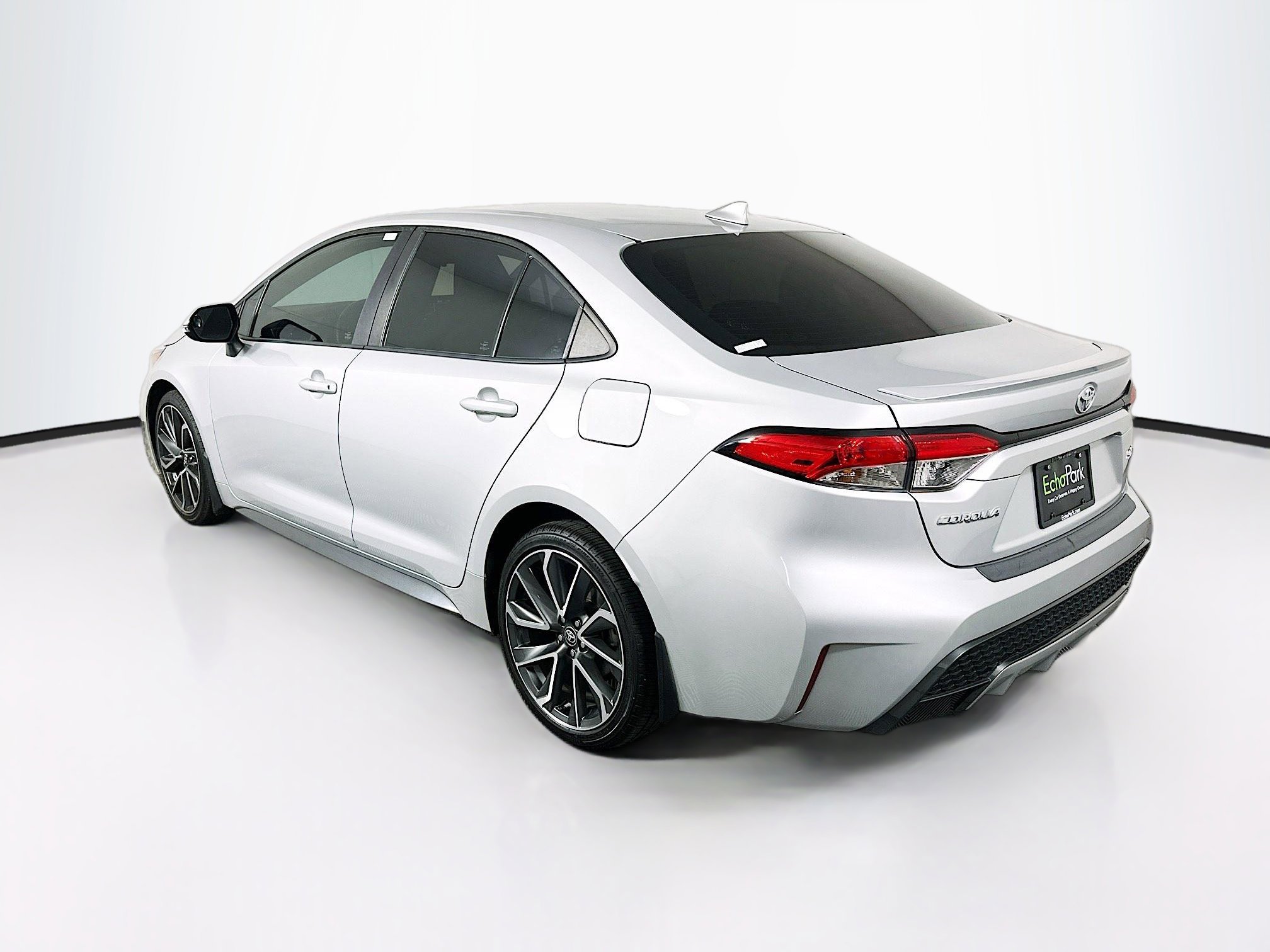Used 2021 Toyota Corolla SE FWD image 5