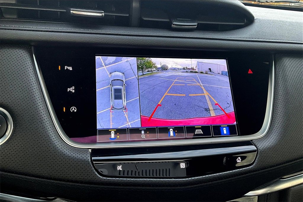 Used 2021 Cadillac XT5 Premium Luxury image 21