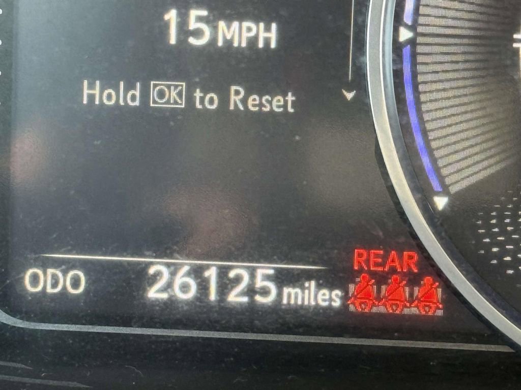 Used 2024 Lexus ES 300h w/ Premium Package image 30