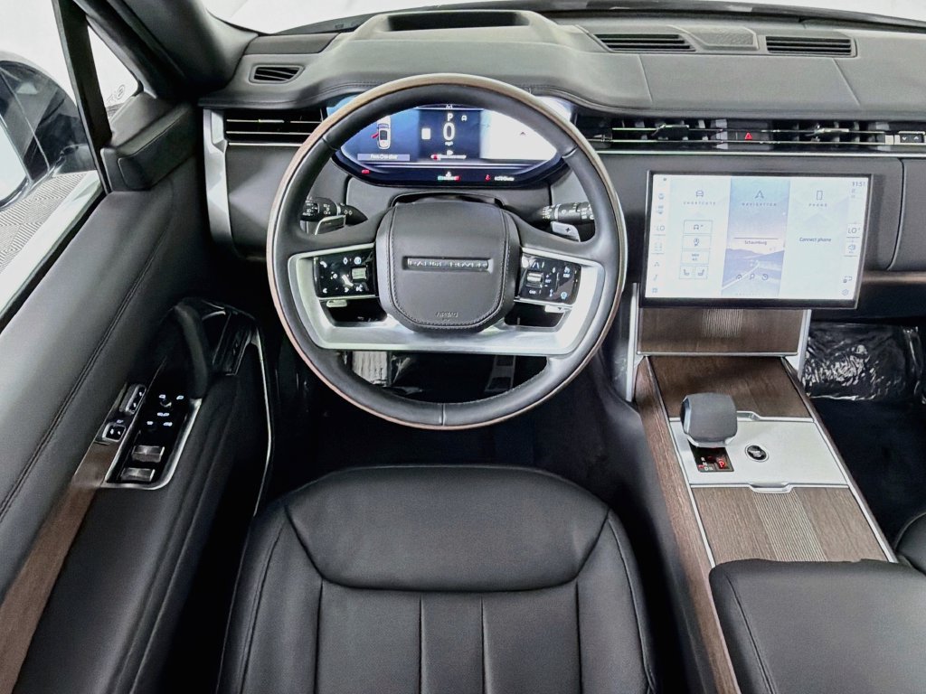 Used 2025 Land Rover Range Rover Long Wheelbase Autobiography AWD/4WD image 24