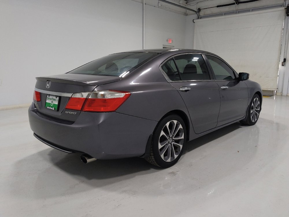 Used 2015 Honda Accord Sport image 9