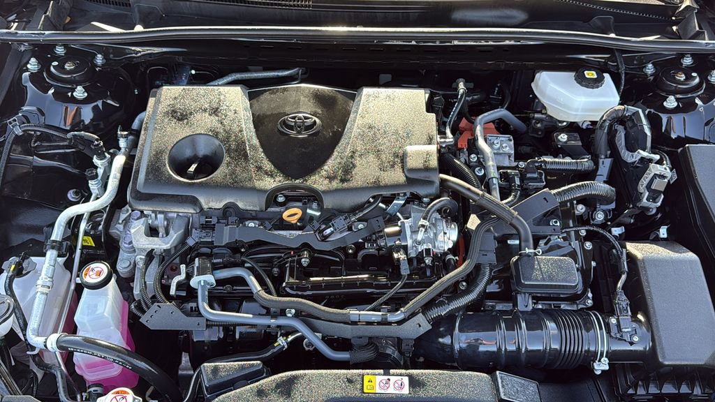 Used 2025 Toyota Camry LE image 34