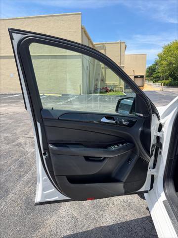 Used 2018 Mercedes-Benz GLE 43 AMG 4MATIC w/ Night Package image 20