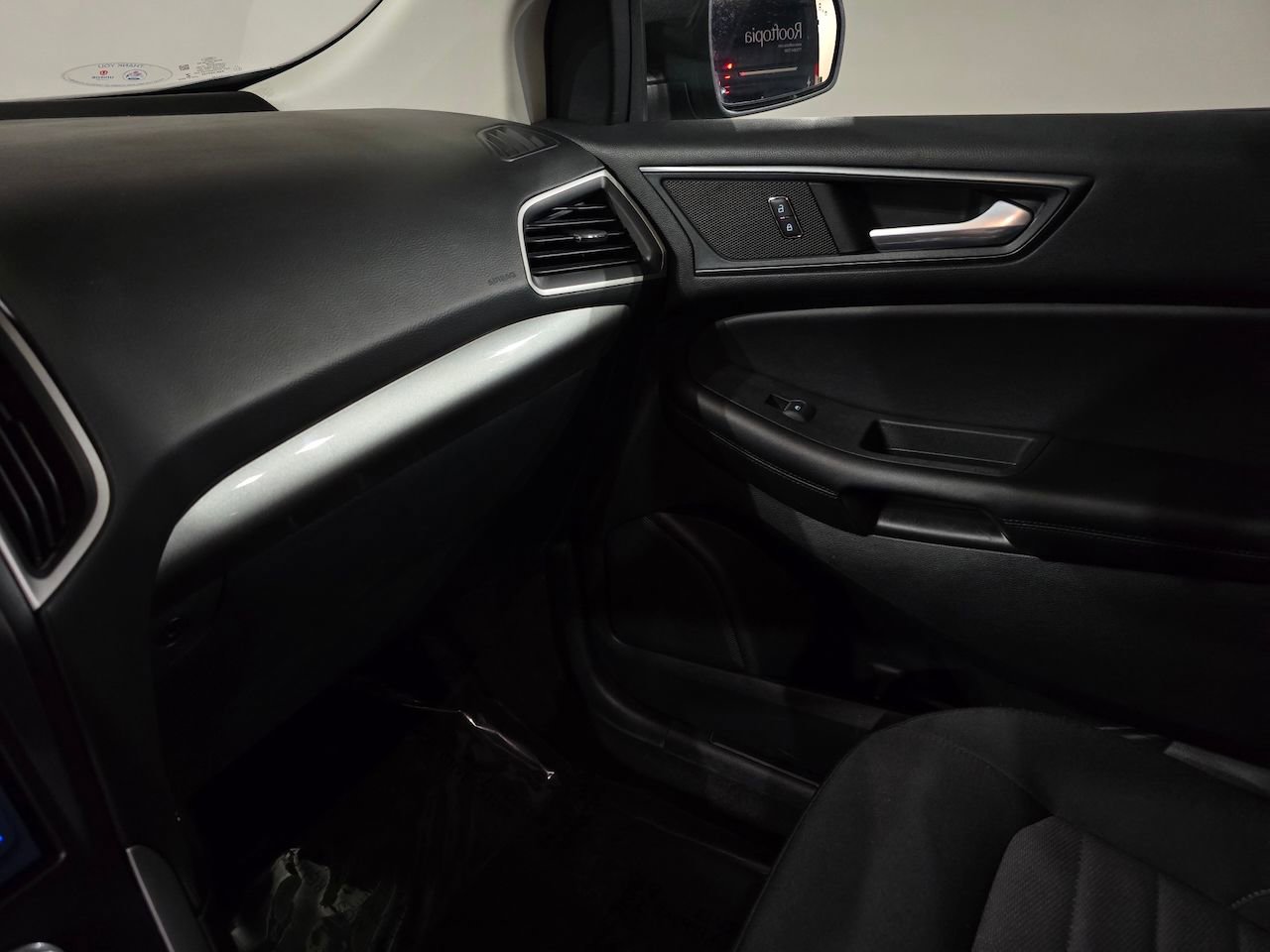 Used 2022 Ford Edge SE image 28