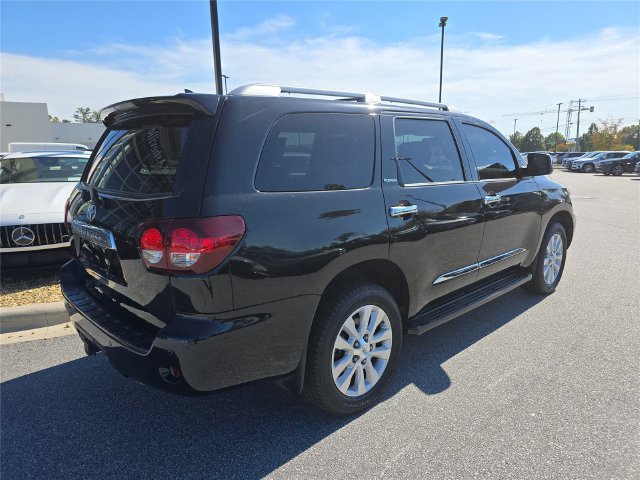 Used 2018 Toyota Sequoia Platinum RWD image 3