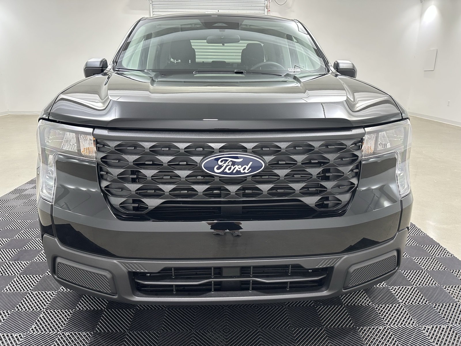 New 2025 Ford Maverick XL FWD image 2