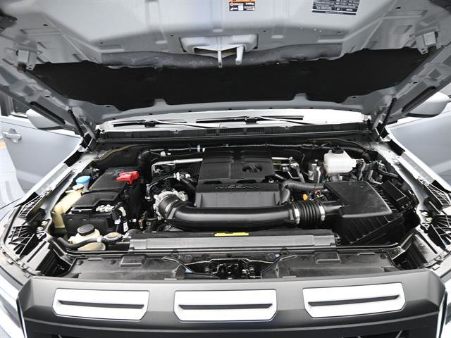 Used 2025 Nissan Frontier PRO-4X image 22