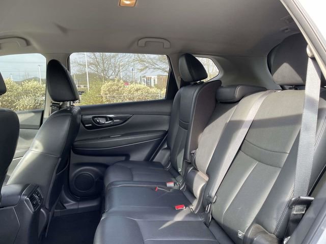 Used 2018 Nissan Rogue SL image 17