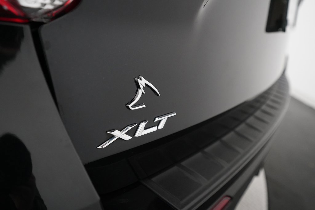 Used 2020 Ford Explorer XLT w/ Class III Trailer Tow Package image 33