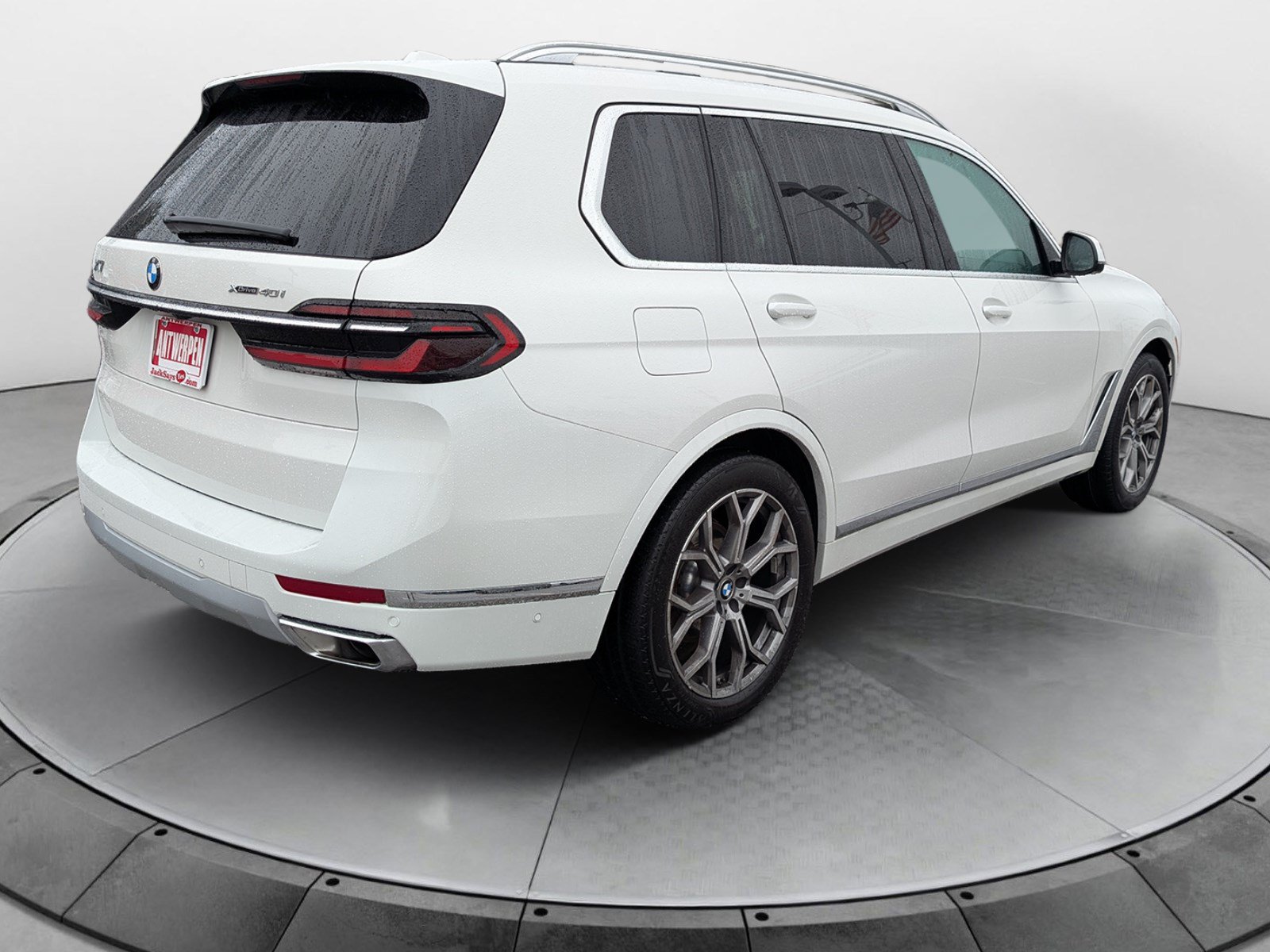 Used 2024 BMW X7 xDrive40i AWD/4WD image 3