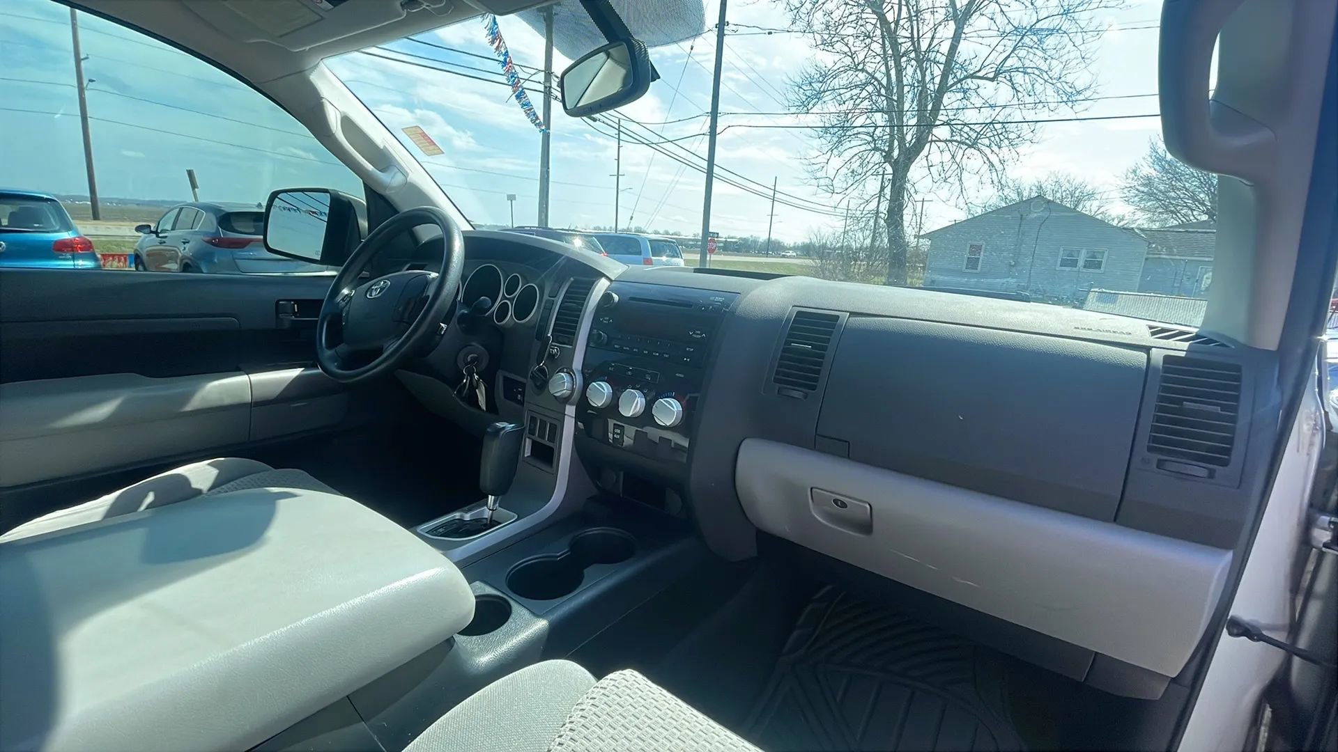 Used 2012 Toyota Tundra 4x4 Double Cab w/ TRD Off-Road Pkg image 27
