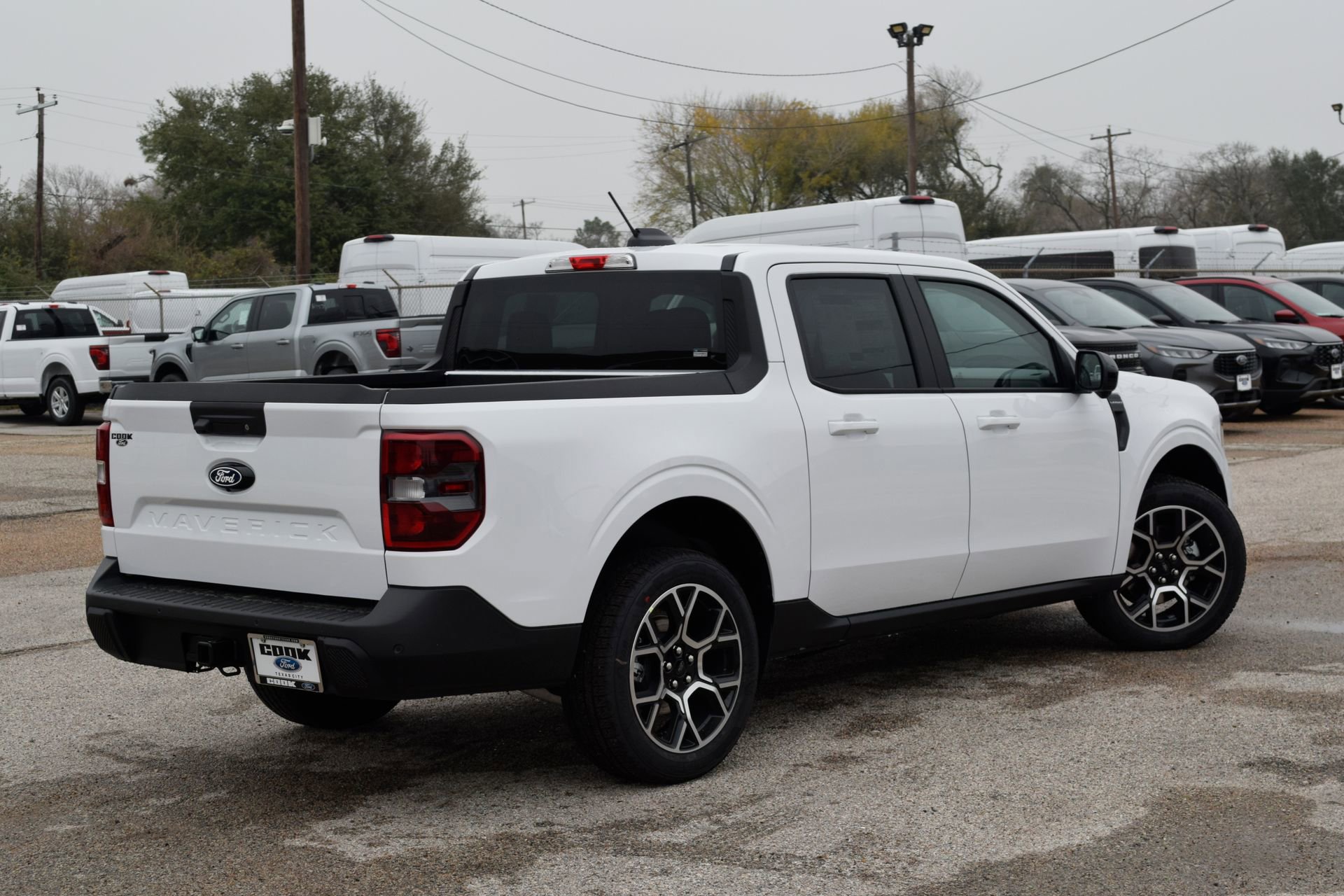 New 2026 Ford Maverick Lariat image 6