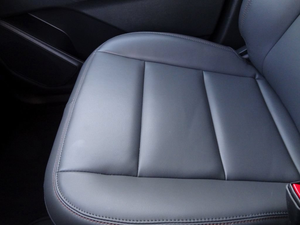 Used 2026 Ford Explorer Active w/ Active Comfort Package AWD/4WD image 41
