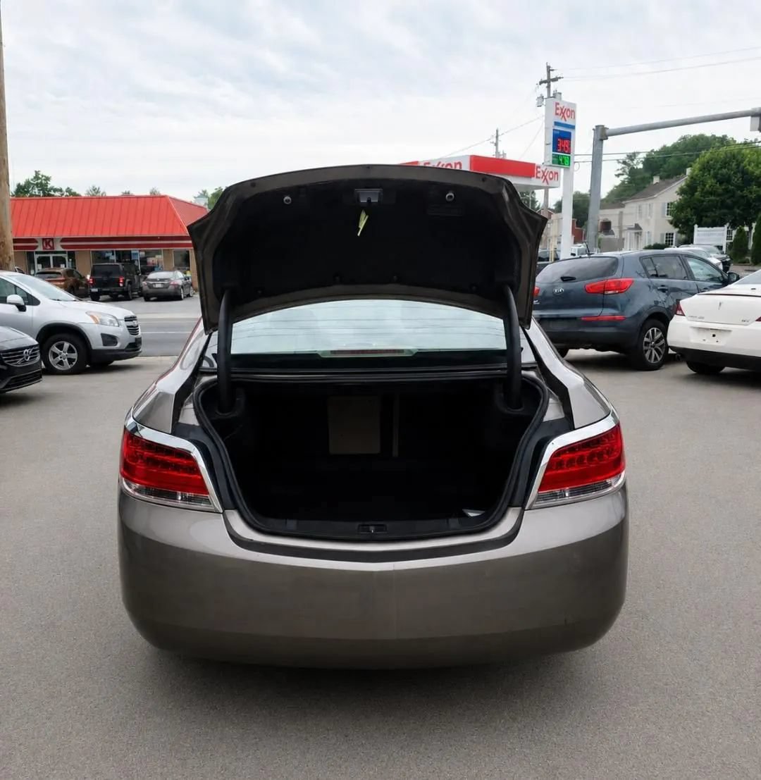 Used 2011 Buick LaCrosse CXL AWD/4WD image 6