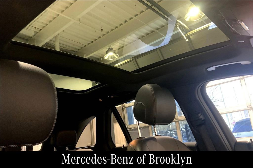 Used 2021 Mercedes-Benz GLC 300 4MATIC image 15